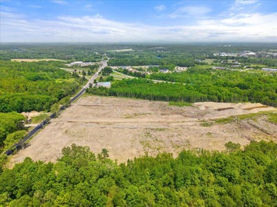 /international/us/stillwater-avenue-lot-b-orono-me-110108813472/