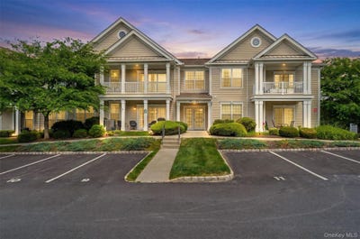 /international/us/616-saratoga-lane-fishkill-ny-110108801649/