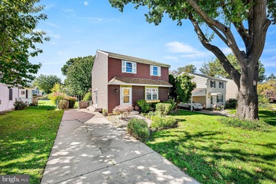 /international/us/704-s-washington-street-kennett-square-pa-110120452302/