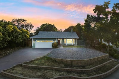 /international/us/722-saint-thomas-pkwy-redding-ca-110108398458/