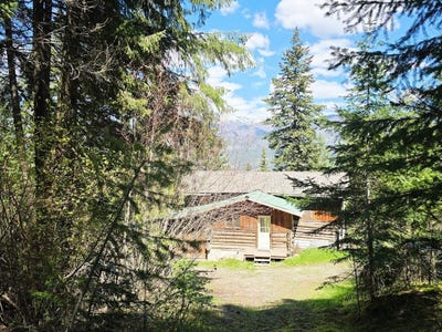 /international/us/93-wapiti-point-road-thompson-falls-mt-110107782443/