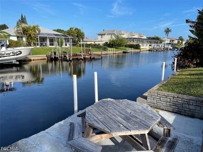 /international/us/4926-vincennes-street-cape-coral-fl-110120127799/