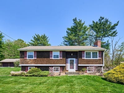 /international/us/841-dennison-dr-southbridge-ma-110107856923/