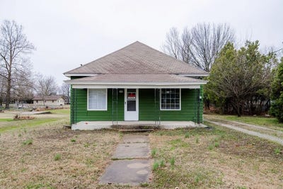 /international/us/708-e-antelope-street-girard-ks-110106187148/
