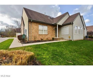 /international/us/1527-cambridge-avenue-sw-north-canton-oh-110101063655/