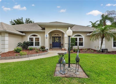 /international/us/83-blue-island-street-sebastian-fl-110108987459/