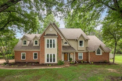 /international/us/8359-willow-oak-rd-germantown-tn-110108234268/