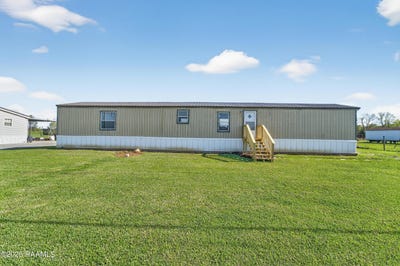 /international/us/4915-autumn-lane-jeanerette-la-110119443190/