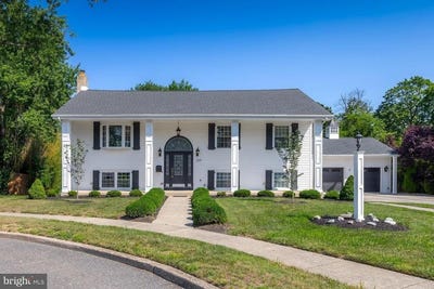 /international/us/209-phyllis-drive-gibbstown-nj-110101091315/