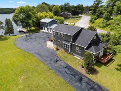 /international/us/653-n-main-street-oconto-falls-wi-110108877628/