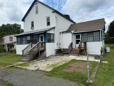 /international/us/27-warwick-ave-athol-ma-110100779171/
