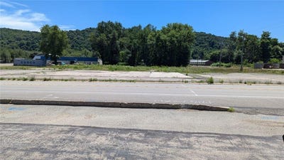 /international/us/2106-river-rd-north-apollo-pa-110100679005/