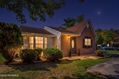 /international/us/34-morden-close-freehold-nj-110110216549/