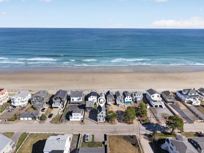/international/us/341-ocean-avenue-wells-me-110107629045/