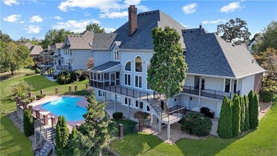 /international/us/1227-pembrooke-drive-warrensburg-mo-110093779175/