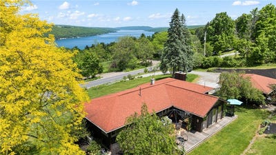 /international/us/8446-county-route-87-hammondsport-ny-110108540740/