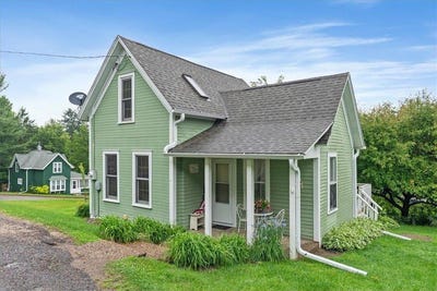 /international/us/s312-glade-avenue-spring-valley-wi-110100500095/