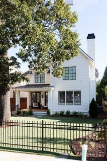 /international/us/1555-walker-avenue-atlanta-ga-110109117650/