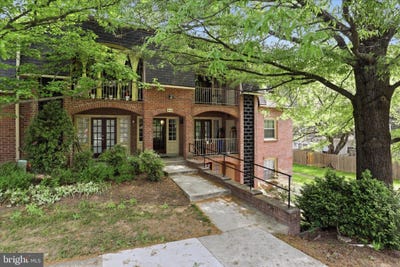 /international/us/8110-colony-point-road-springfield-va-110108353284/