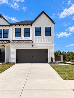 /international/us/6600-monarch-circle-hixson-tn-110120739065/