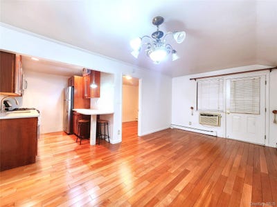 /international/us/14018-33rd-avenue-flushing-ny-110106149757/