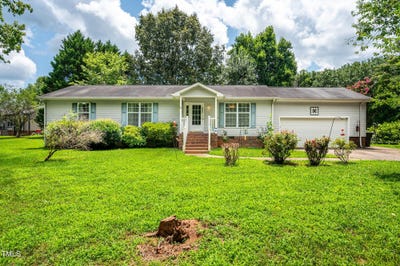 /international/us/3037-coachway-drive-mebane-nc-110101014257/