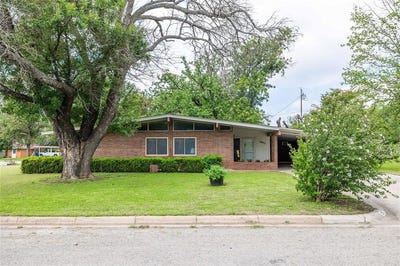/international/us/1907-brooke-lane-brownwood-tx-110100999355/
