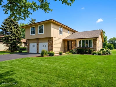 /international/us/887-braintree-lane-bartlett-il-110108338216/