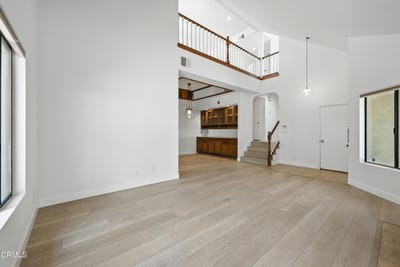 /international/us/18731-hatteras-street-tarzana-ca-110100987221/