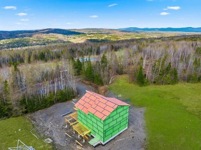 /international/us/343-titus-hill-road-colebrook-nh-110107927159/