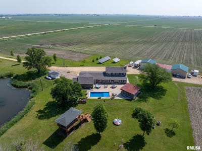 /international/us/3473-270th-street-de-witt-ia-110100264567/