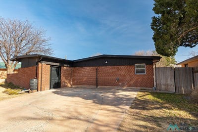 /international/us/133-new-mexico-drive-portales-nm-110106037699/