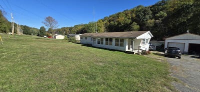 /international/us/8451-mccomas-rd-salt-rock-wv-110107351209/