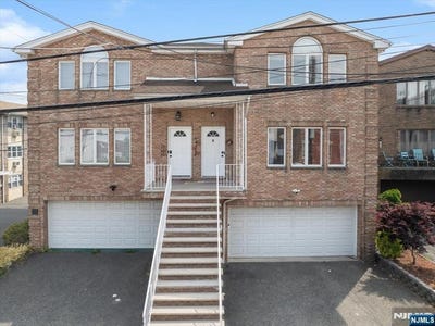 /international/us/220-cliff-street-cliffside-park-nj-110108747932/