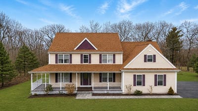 /international/us/226-tower-hill-rd-cumberland-ri-110108149673/