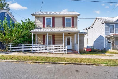 /international/us/2019-tulip-street-lynchburg-va-110120465517/