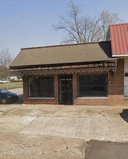 /international/us/430-w-market-street-bolivar-tn-110108665933/