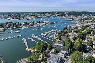/international/us/4-fisherman-way-gloucester-ma-110100719880/