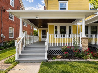 /international/us/832-thomas-street-stroudsburg-pa-110108610881/