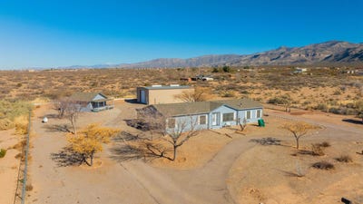 /international/us/13-hobo-ln-alamogordo-nm-110105329686/
