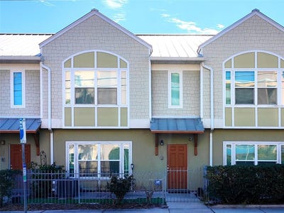 /international/us/1275-drew-street-clearwater-fl-110097136548/
