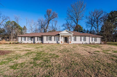 /international/us/410-bobby-drive-franklin-tn-110104967830/
