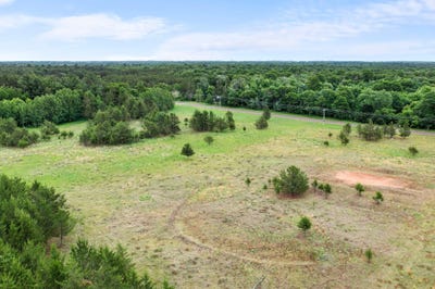 /international/us/e-river-road-grantsburg-wi-110108735542/