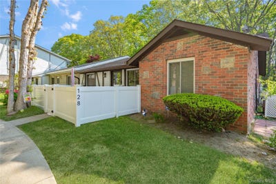 /international/us/128-birchwood-road-medford-ny-110108169858/