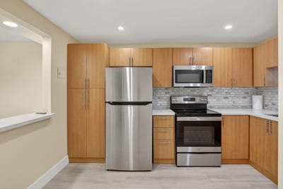 /international/us/830-s-hollybrook-drive-pembroke-pines-fl-110106458129/
