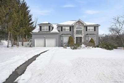 /international/us/1010-pine-view-new-windsor-ny-110105724601/
