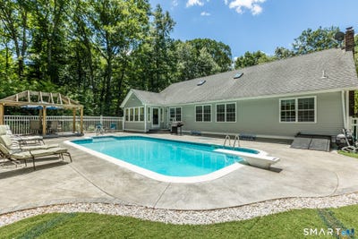 /international/us/432-green-hollow-road-killingly-ct-110109088617/