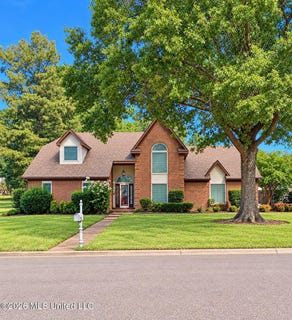 /international/us/820-flower-creek-cove-southaven-ms-110120155268/