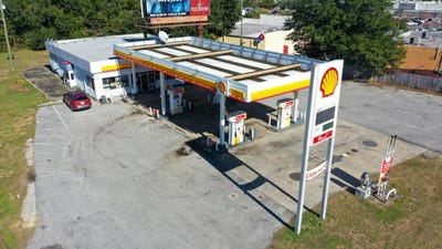 /international/us/1699-main-street-chipley-fl-110104432252/