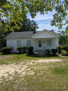 /international/us/304-n-third-street-st-pauls-nc-110099594891/?lang=zh-cn